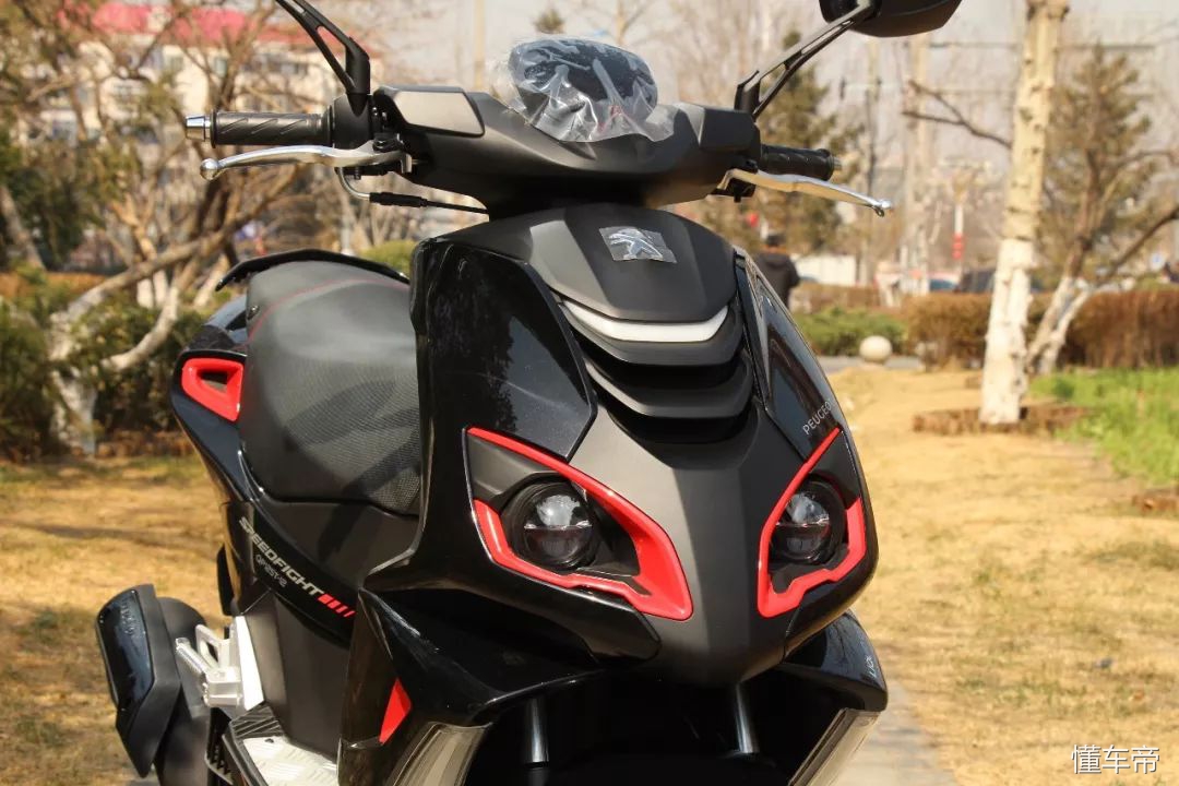 标致125水冷踏板,标致水冷150踏板车测评