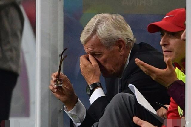 里皮评价山东鲁能13分出局,国足惨败1比5