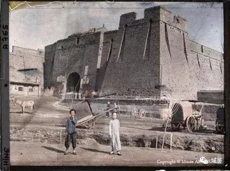 1百多年前法国人拍下的清朝照片,美国珍藏的中国晚清彩照