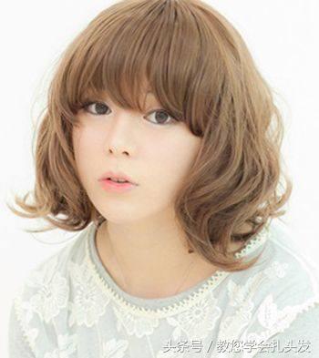 春季发型扎法简单又好看中短发,今年最火的3种发型减龄又好看