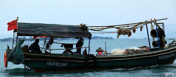 三亚东岛豪华游艇一日游,三亚东岛海鲜