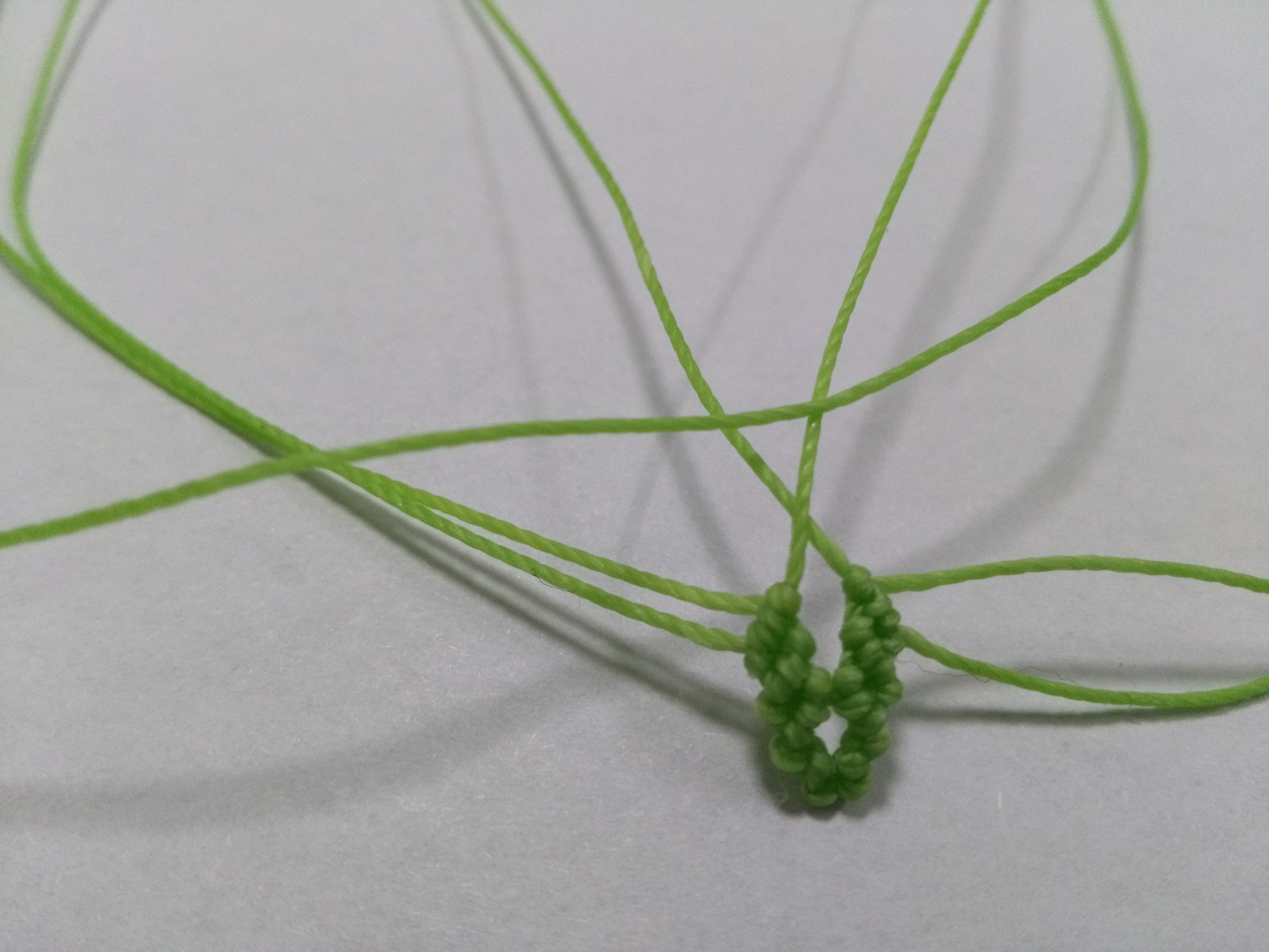 玛瑙豆子编手机吊坠法教程,玉豌豆吊坠怎么编绳