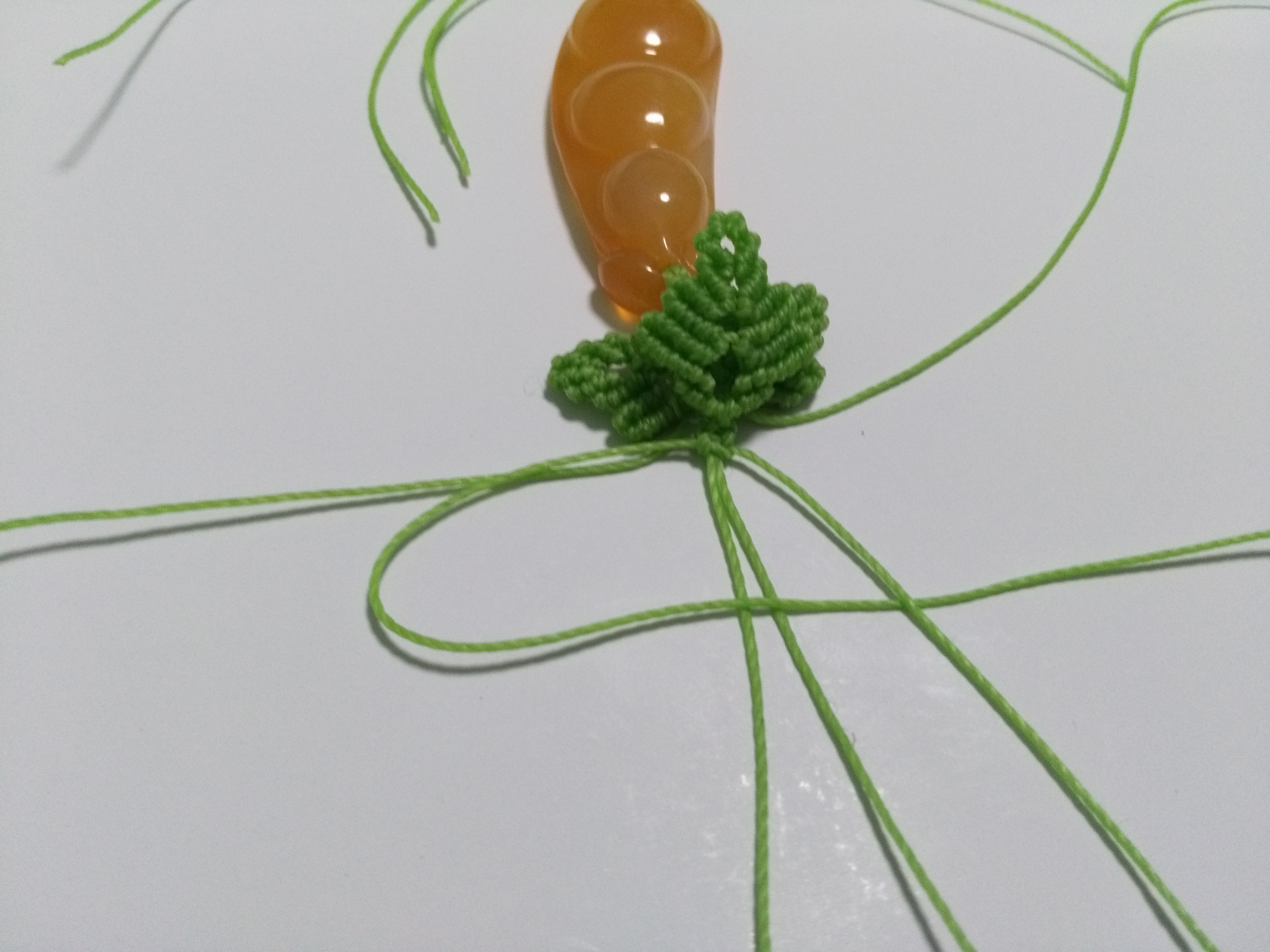 玛瑙豆子编手机吊坠法教程,玉豌豆吊坠怎么编绳