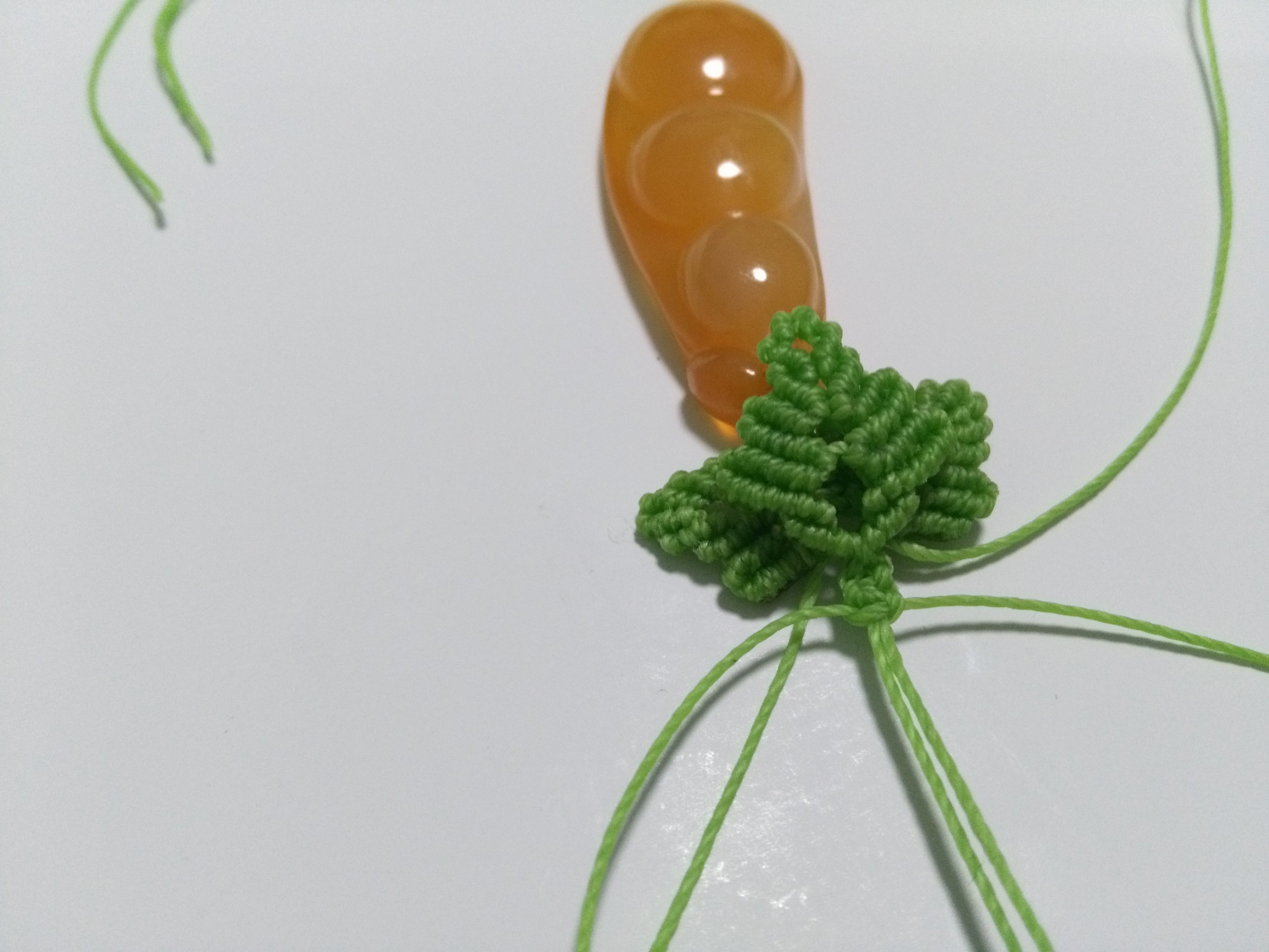 玛瑙豆子编手机吊坠法教程,玉豌豆吊坠怎么编绳