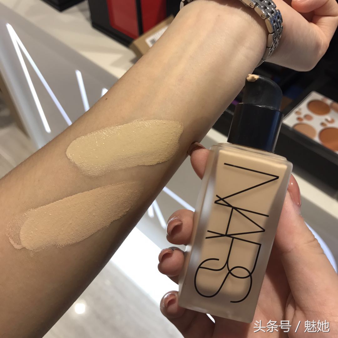 油皮亲妈粉底液秋冬平价测评,适合混干皮夏天的大牌粉底液