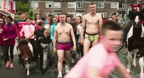 这部神剧告诉我们，中国青春片的问题真不在堕胎