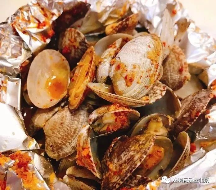 这么low的店，竟然这么多人抢着去吃