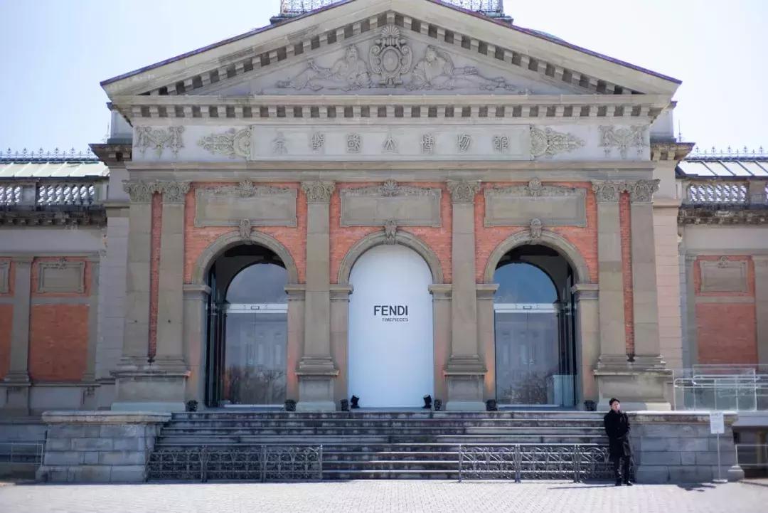 fendi新出套装,娜扎fendi2018