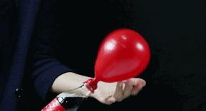 吹气球的另外一种方法,有趣的吹气球