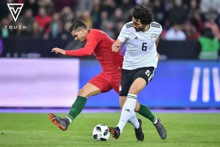 世界杯各队战袍已备好,2018年世界杯32强球衣一览