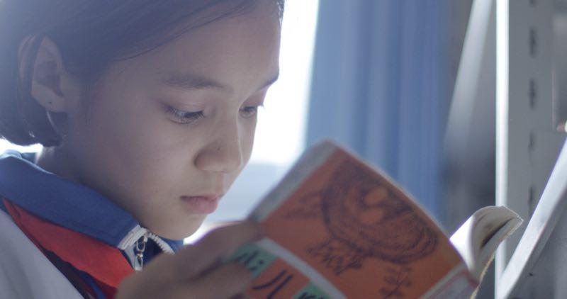 爱超越语言——北京志愿者在*疆新**的慈善活动感动人心