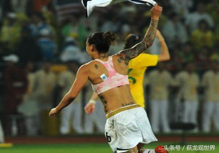 球踢得很好就是不喜欢踢球,球踢不起来正常吗