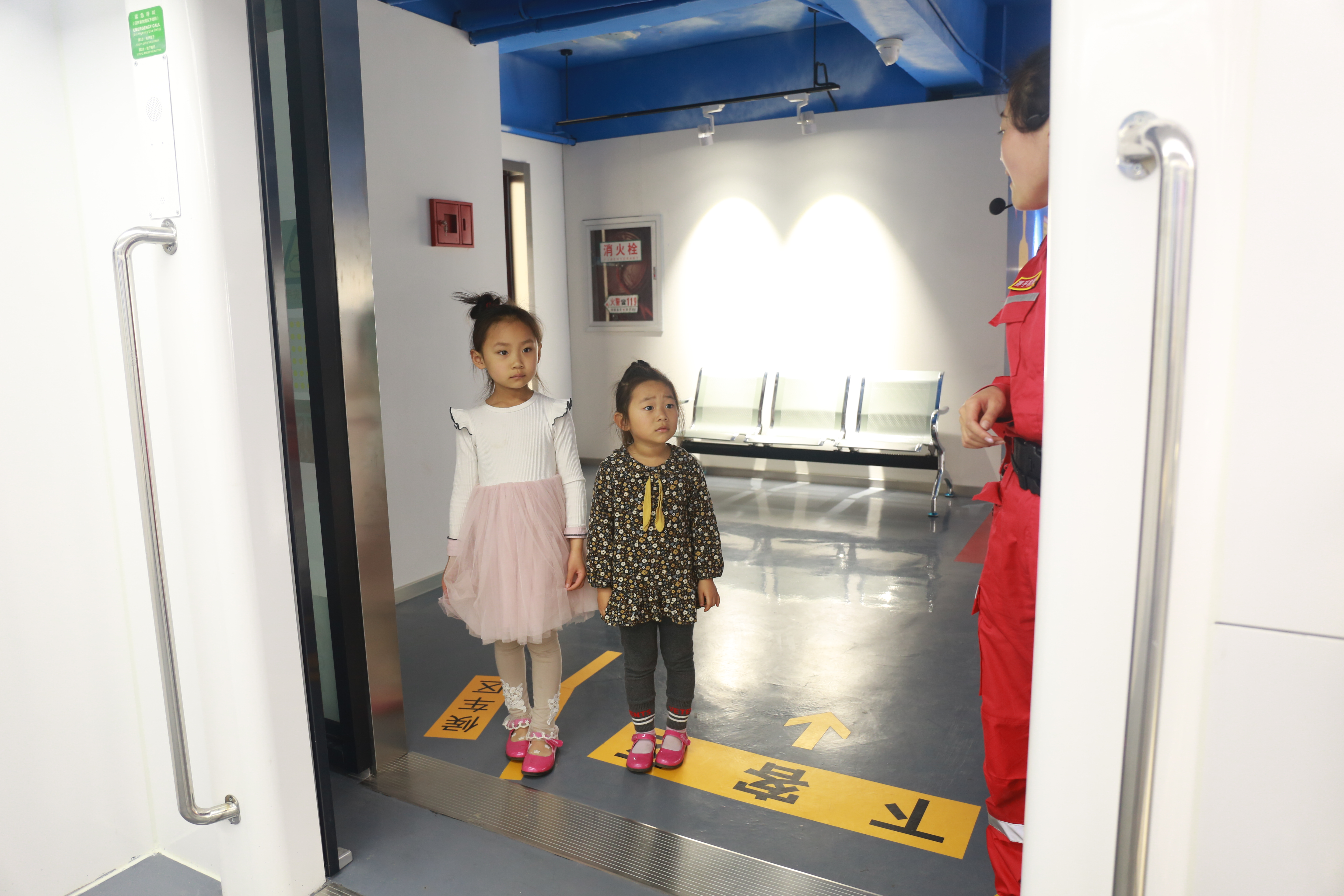 8.5级地震引起海啸视频,8级地震引发海啸