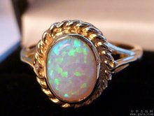 欧泊宝石什么材质,欧珀和欧泊是一个品牌吗