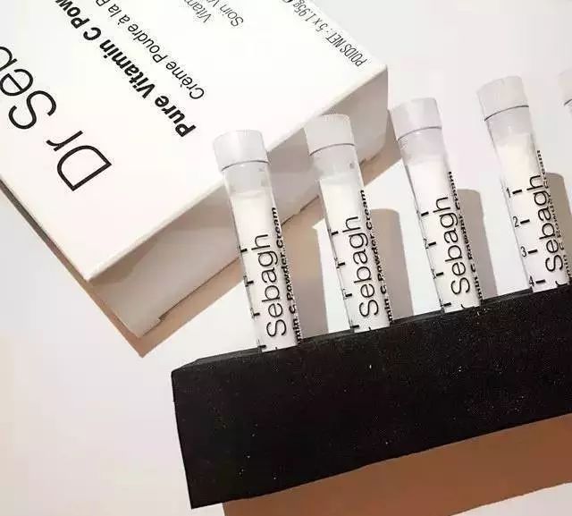 坚持正品拒绝假货,拒绝网上购买护肤品