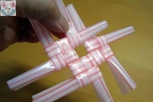 塑料带手工编织篮子收纳筐,塑料袋收纳筐