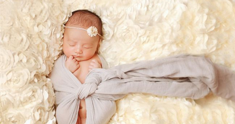 接新生儿出院有讲究吗,生了孩子出院坐别人车有什么讲究