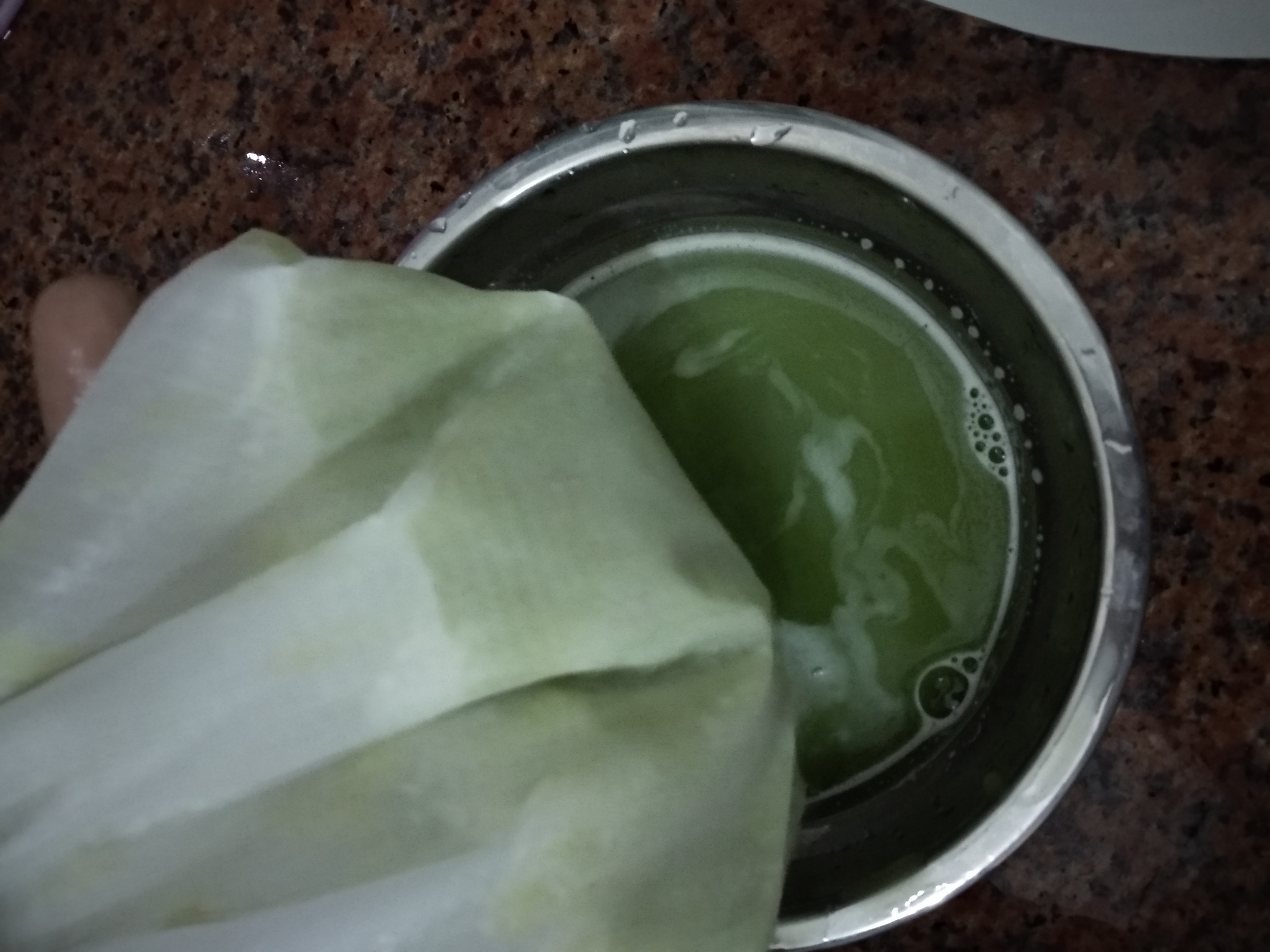 宝宝长热痱子的最佳治疗方法,宝宝长热痱子怎么快速下去