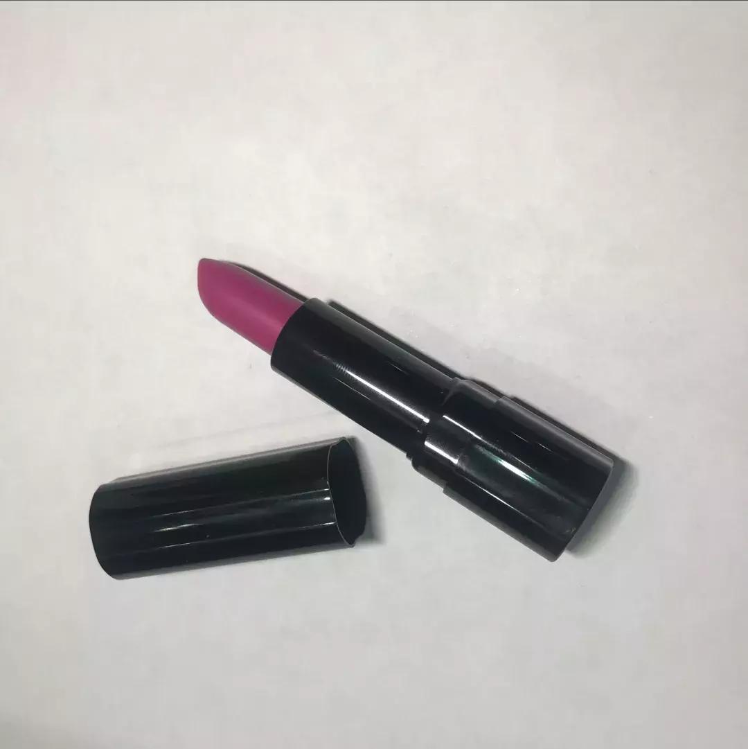 黄皮适合的奶杏色口红推荐,小蛮腰口红色号推荐黄皮