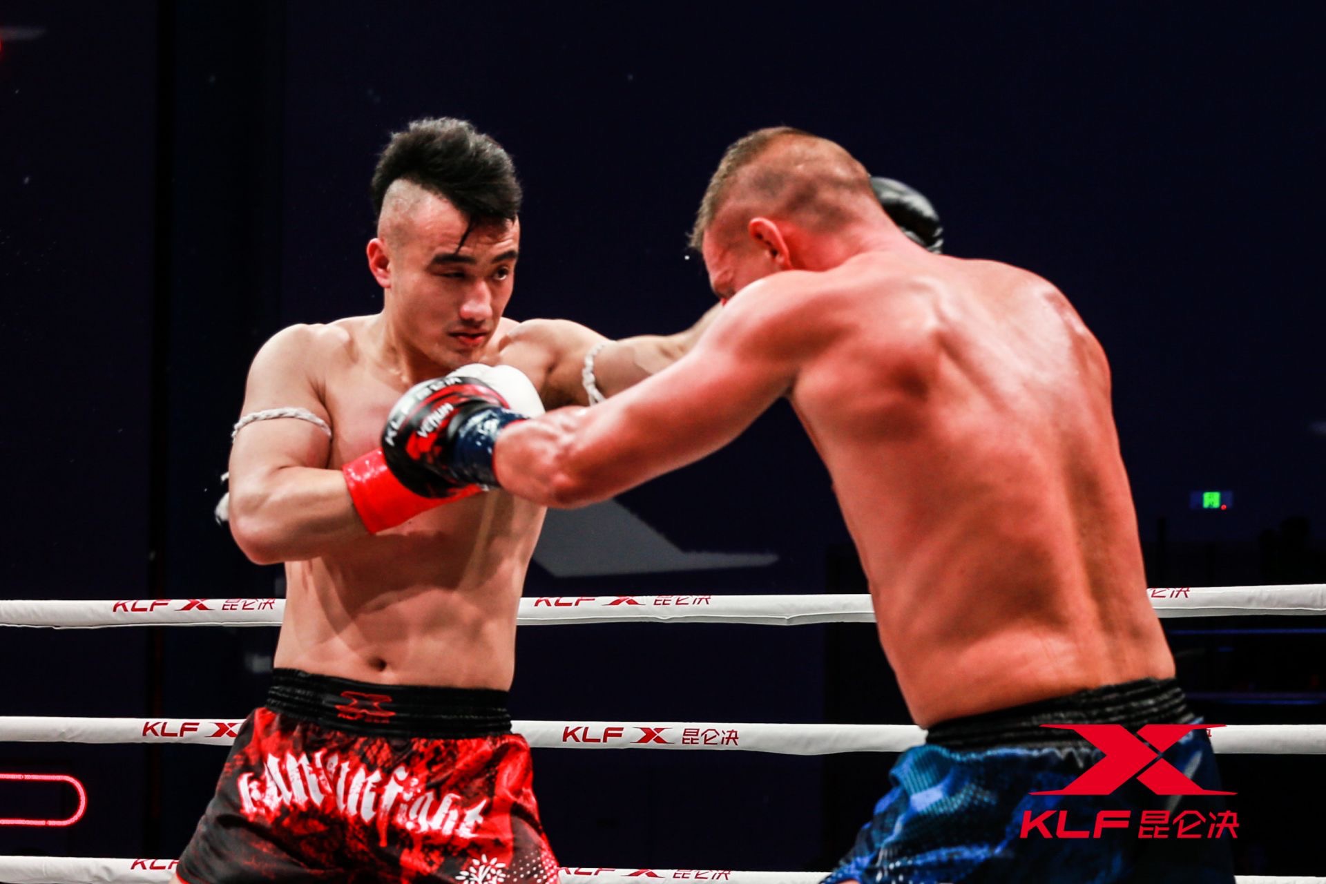 中俄硬汉散打比赛,中俄硬汉