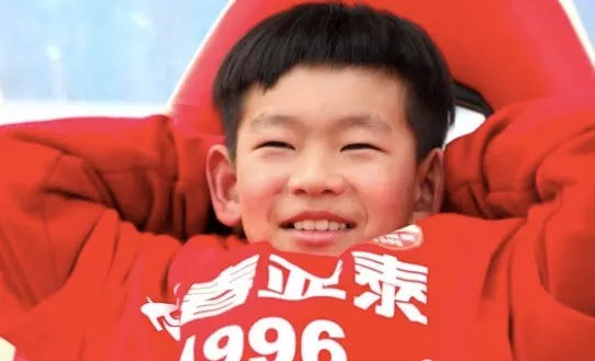 亚泰足球队助威,长春亚泰足球助威