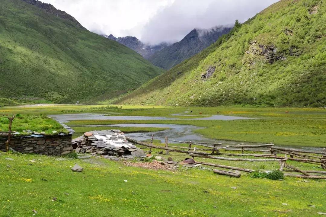 踏春出游四天三晚,四姑娘山五一节值得去吗