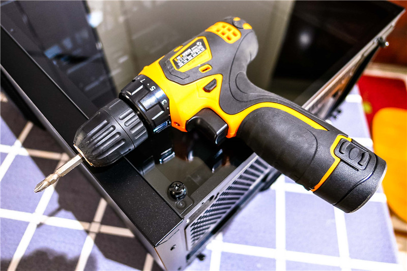 酷冷至尊毁灭者u3机箱,炫酷机箱推荐性价比高