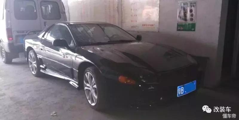 当年价值百万的凌志LS400被黄标报废，场面真是太残忍了！