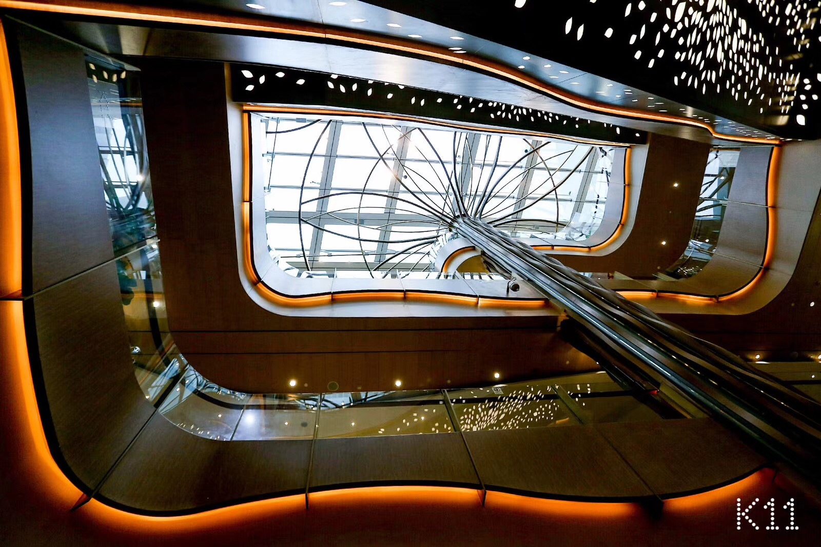 广州k11艺术品,广州k11购物艺术中心拍艺术照