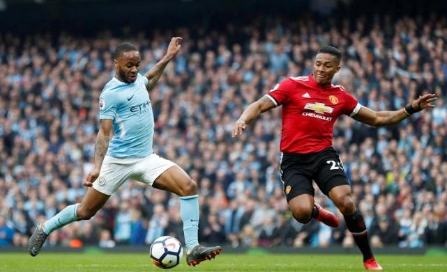 害喜？曼城玄锋上演“吐饼四连”到手冠军让他踢飞了