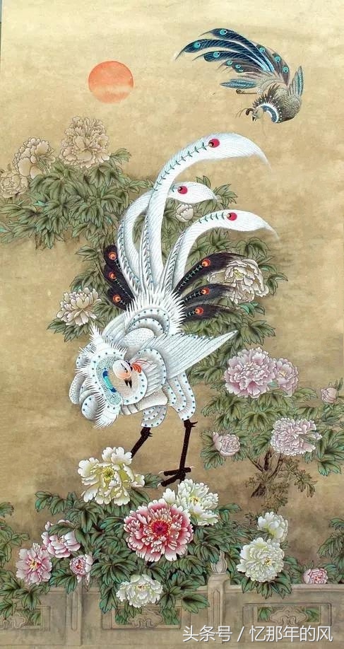 美丽的孔雀和凤凰吉祥的象征,孔雀和凤凰的寓意及象征