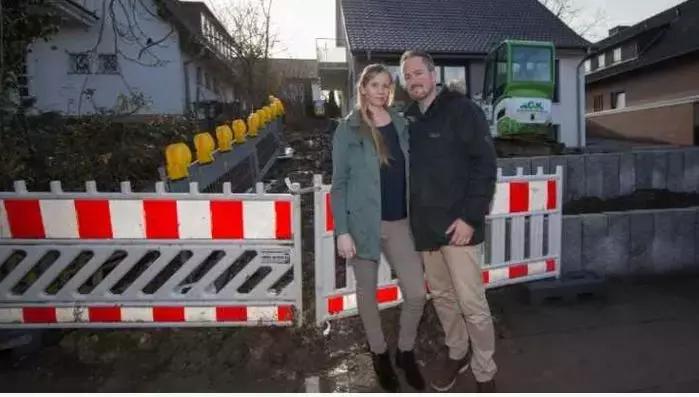 【三分钟法治新闻全知道】奇闻！特朗普“玩”出新高度，竟在白宫设立了一个神秘的宗教组织……