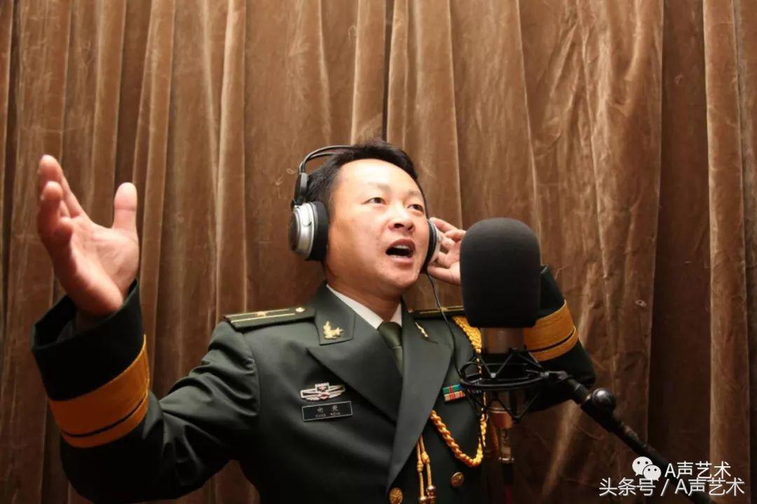 当迷彩邂逅青春,最美的青春邂逅迷彩