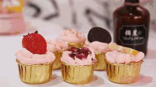 潮爆ins的粉色甜品店来通城啦！一大片粉红豹直撩你的少女心！