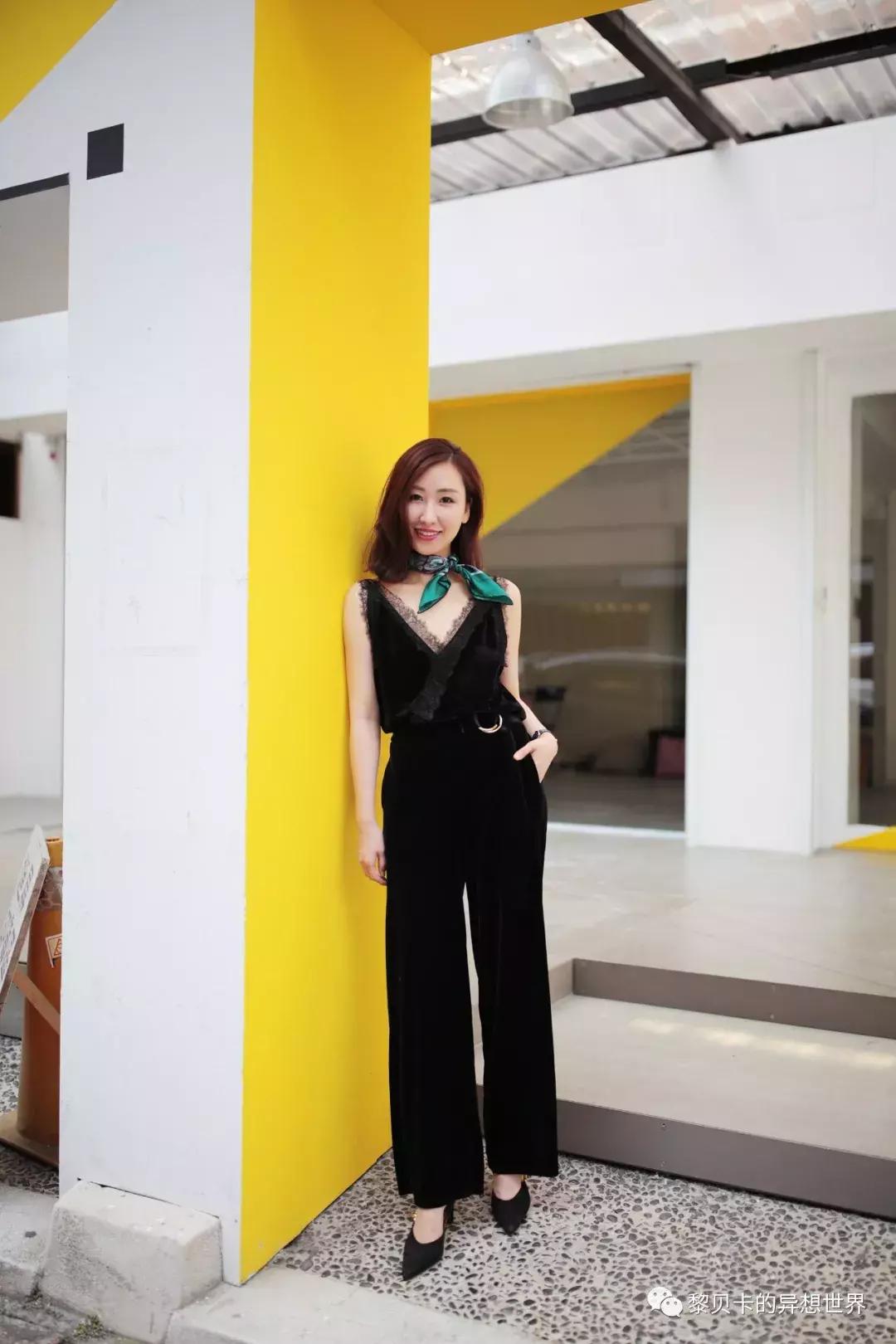 丝巾多种佩戴方式,丝巾的四种佩戴方式