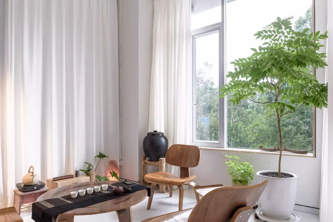 很小的店怎么有格调,保守且能穿出气质的店