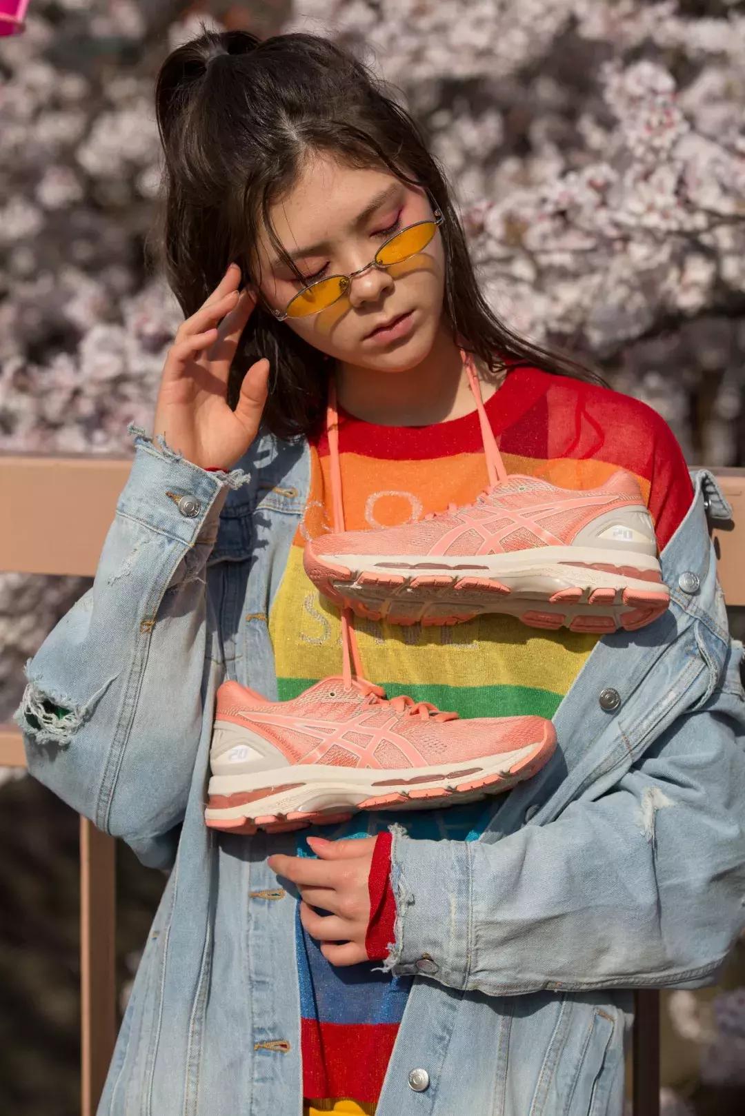 有哪些是樱花配色的跑鞋,夏季樱花粉跑鞋推荐