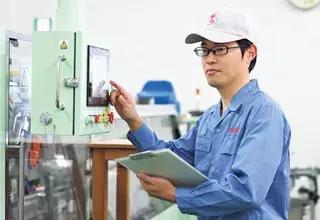 霉菌感染用什么喷雾比较好,潮湿的霉菌用什么消毒比较好