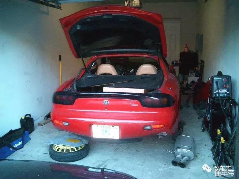 马自达rx-7爆改平民,马自达rx-7经历了几代