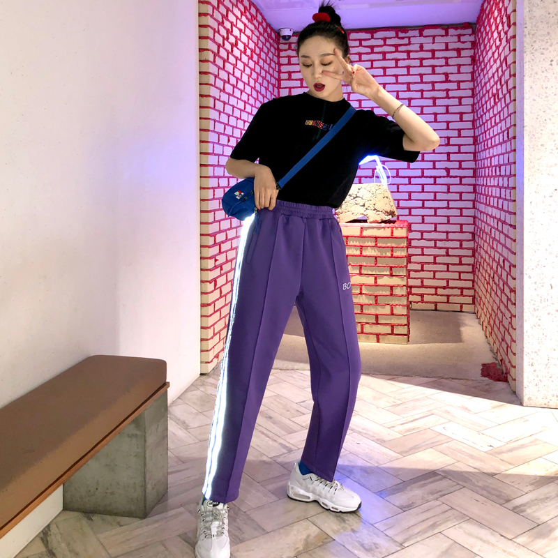 酷酷女孩服装店铺装修,酷酷女孩衣服店铺推荐