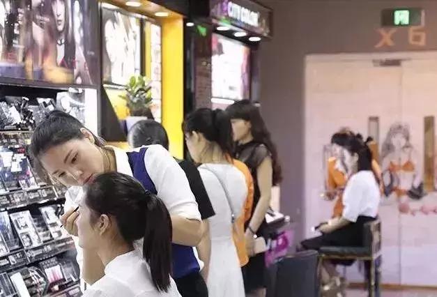 化妆品体验店怎样引流,化妆品体验店怎么挣钱