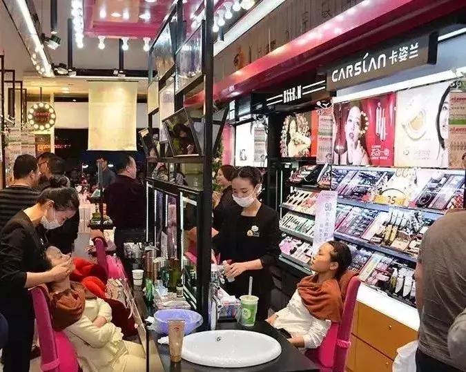 化妆品体验店怎样引流,化妆品体验店怎么挣钱