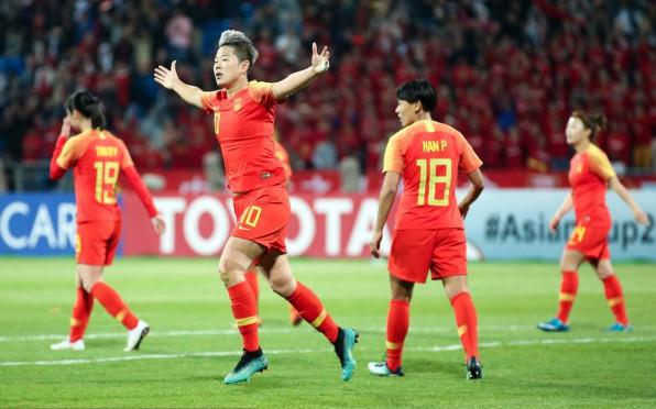 拔得头筹，中国梅西横扫约旦，这帽子不知道男足什么时候能带上