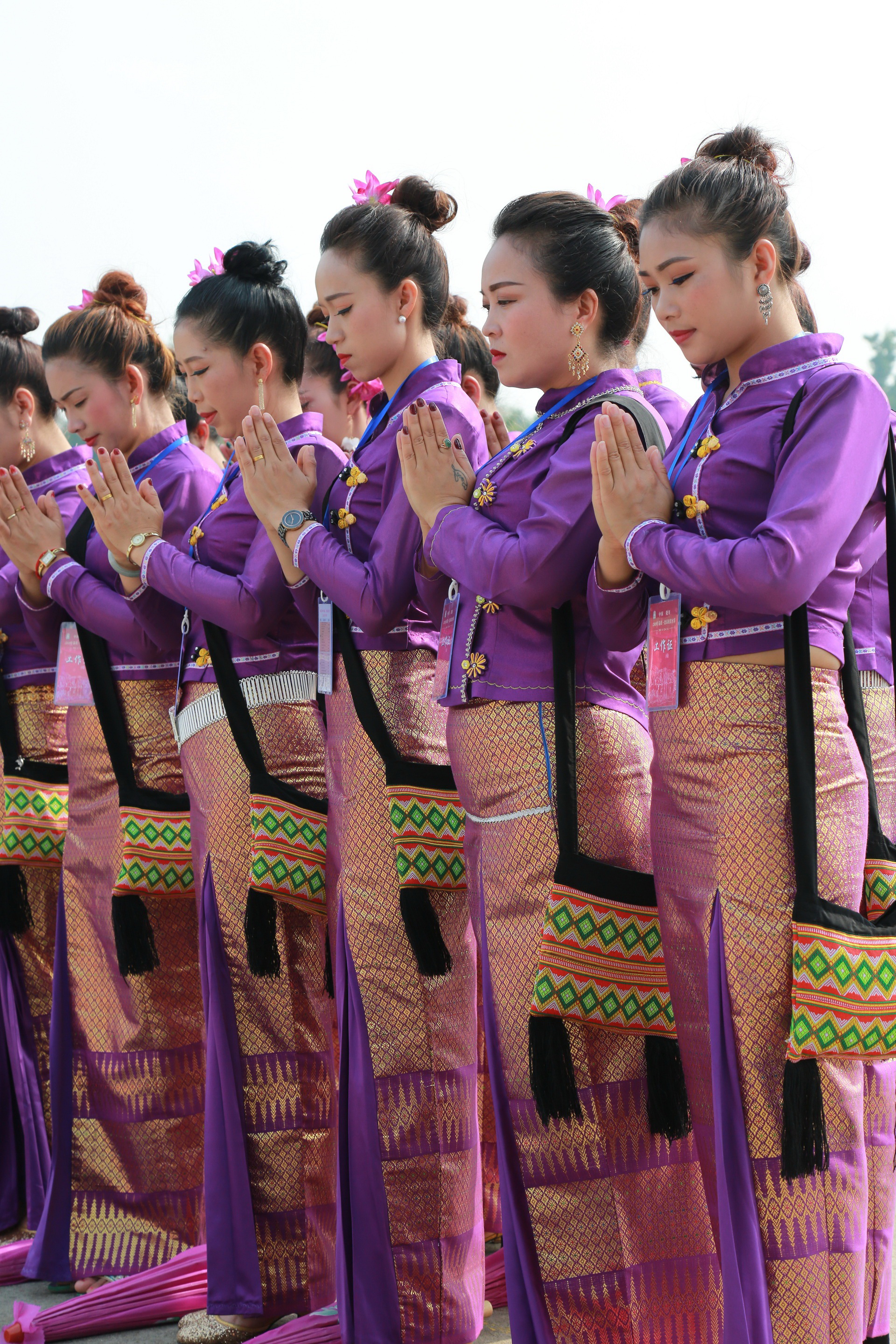 景洪泼水节今年还过吗,连山原生态景区皇后山泼水节