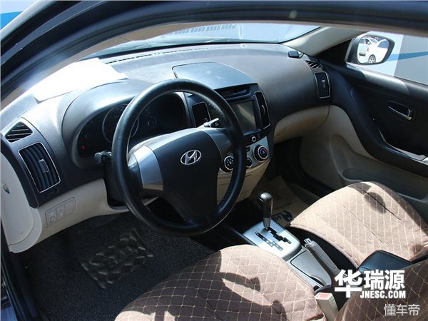 2010款现代悦动1.6高配二手车价格,09年现代手动悦动二手车值多少钱