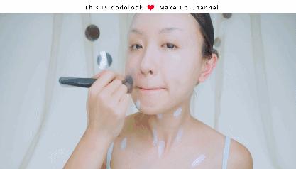 毛孔很大怎么化妆,脸上有毛孔怎么化妆好看