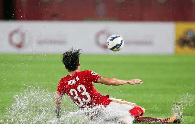 恒大目前状况对恒大足球场的影响,广州恒大主场草皮