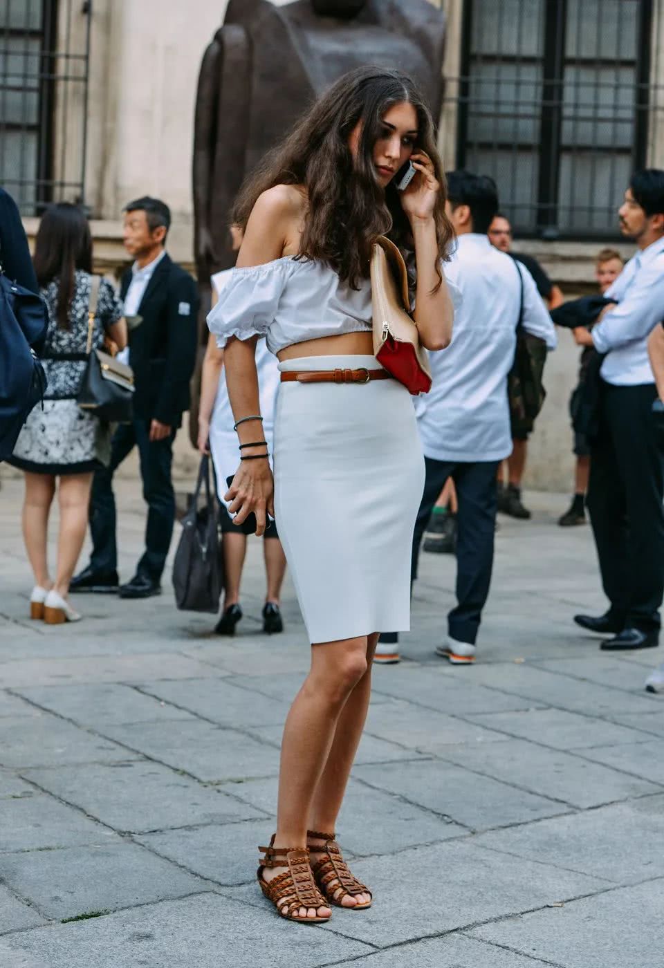 跆拳道白腰带的正确系法简单视频,带金属扣的腰带系法蝴蝶结慢动作