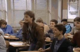 因作弊，小哥被逼*光脱**衣服裸考……