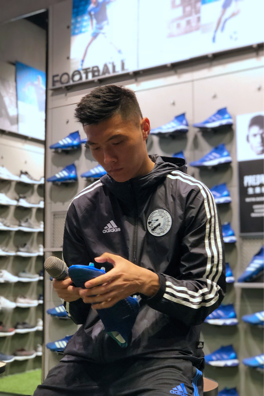 北京阿迪达斯足球球衣专卖店,全球首家阿迪达斯足球旗舰店